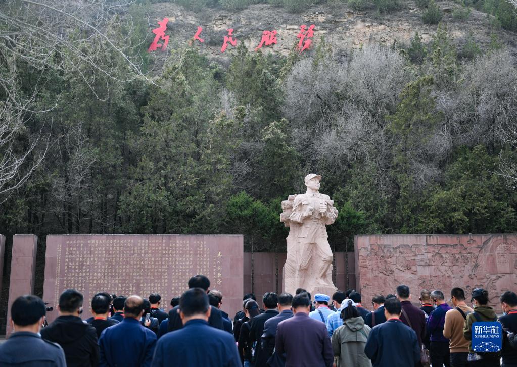 奮斗百年路 啟航新征程·中國共產黨人的精神譜系丨為了人民 服務人民——張思德精神述評